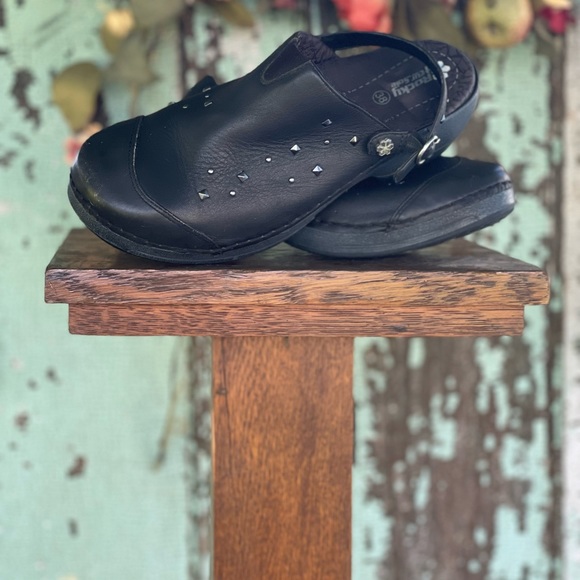 SOLD - Picture 2 of 2